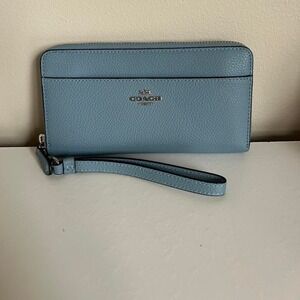 Coach Long Zip Around Wallet Pebbled Leather Light Blue Wristlet C4451